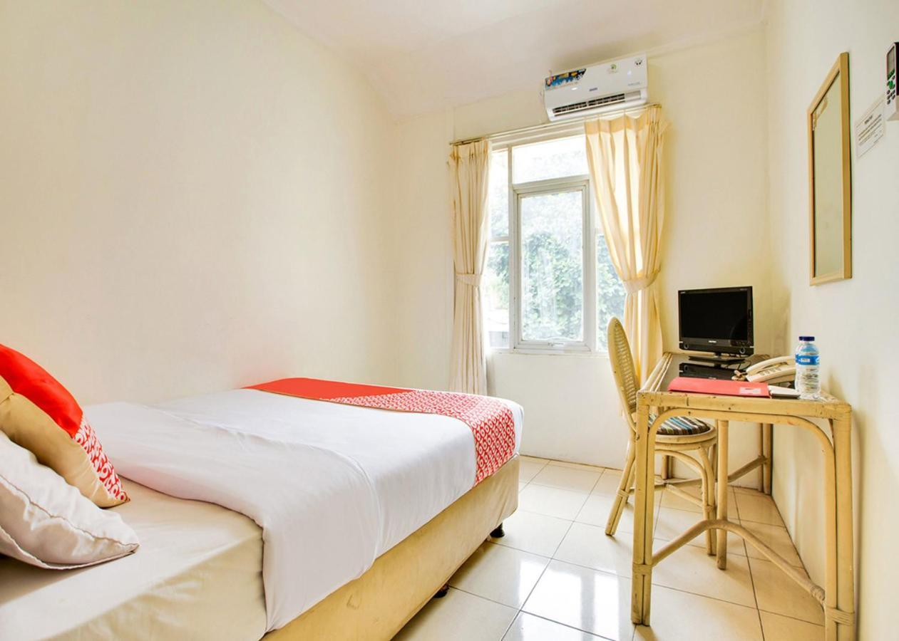 OYO 2554 Hotel Arimbi Lama Dewi Sartika Bandung Bagian luar foto